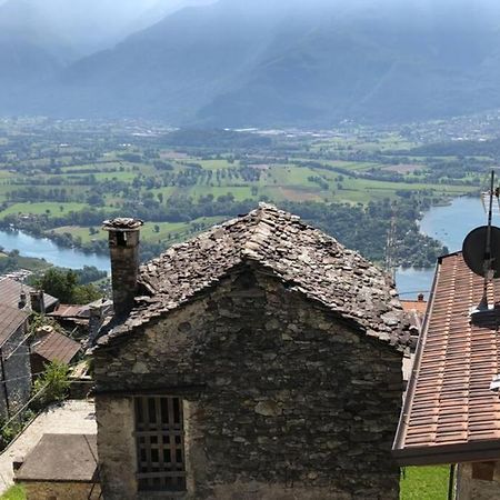 La Poulerie - Suite Dependance Gera Lario Kültér fotó